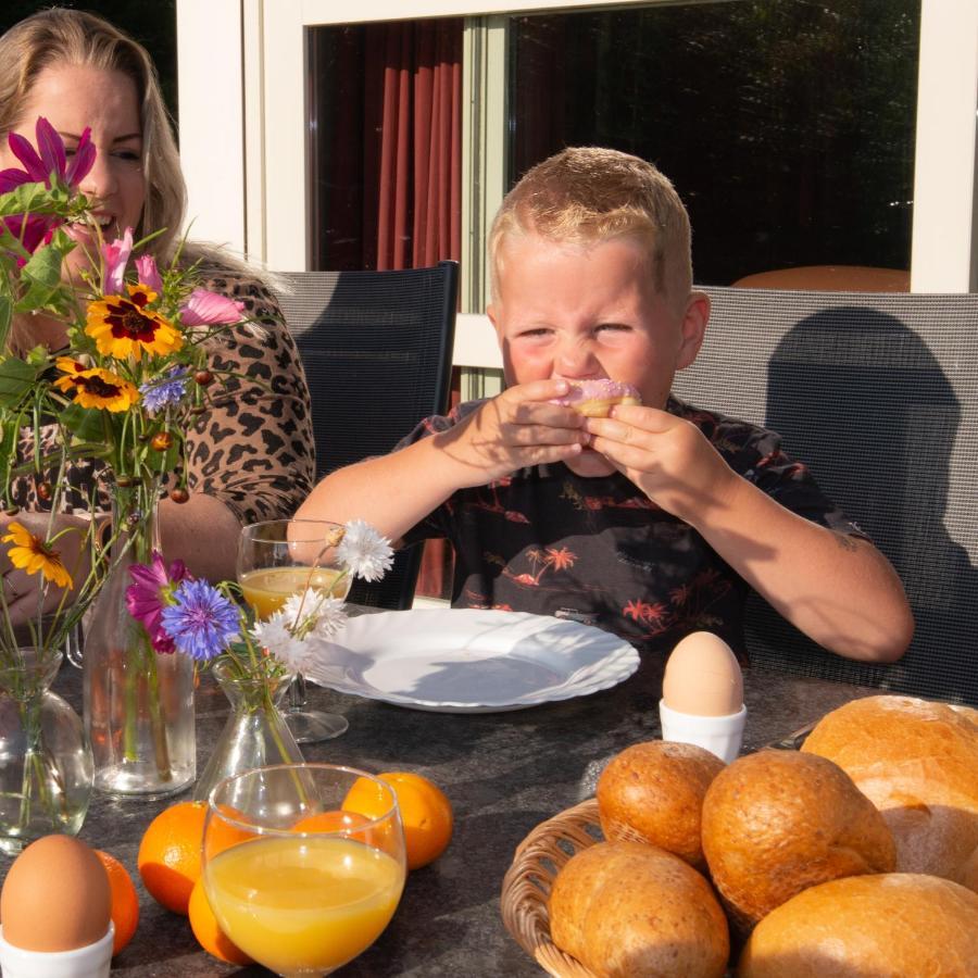 Vakantiepark Broedershoek 쿠데커크 외부 사진